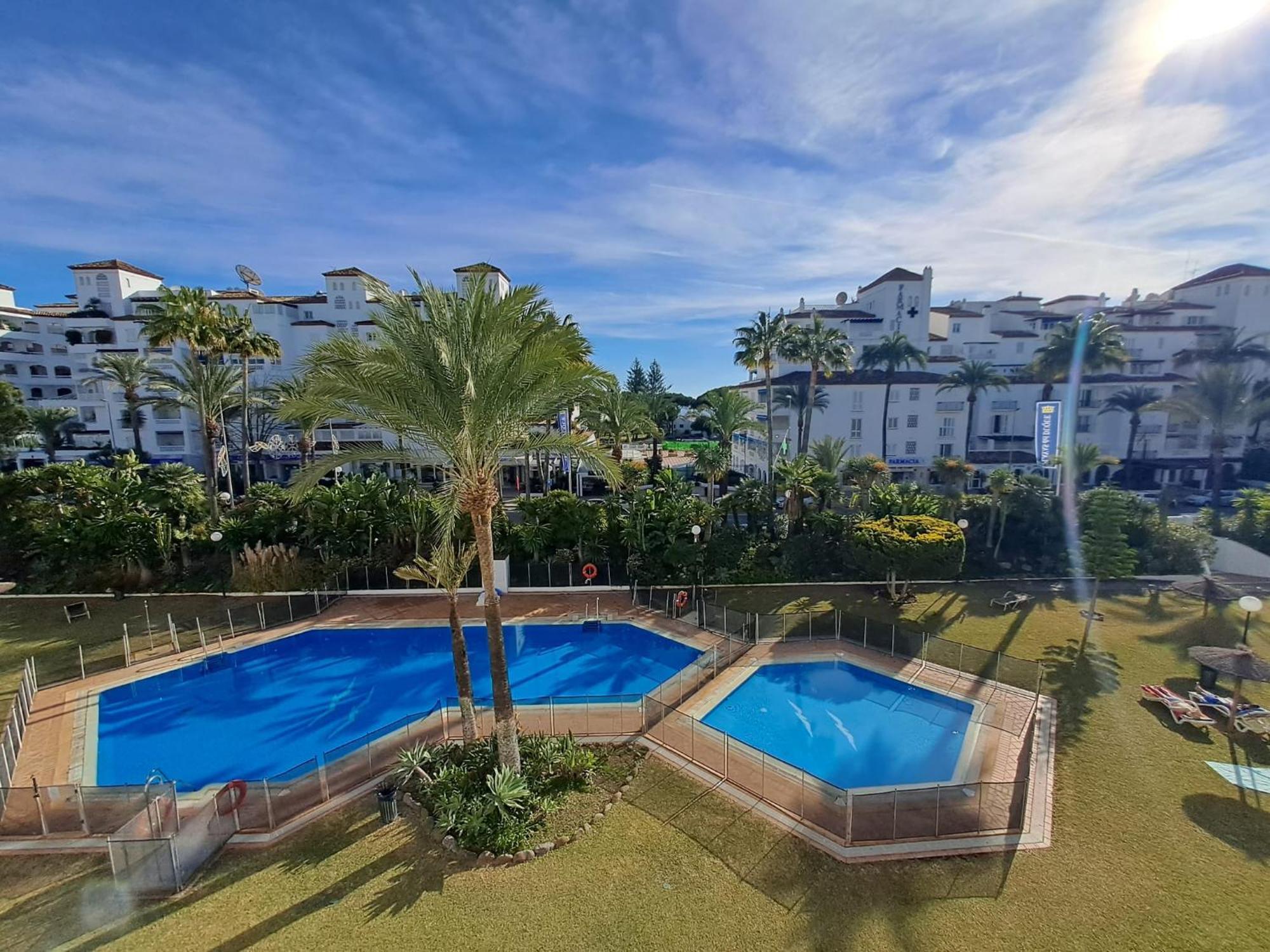 Luminous Apartment In Playas Del Duque , Puerto Banus By Holidays & Home Marbella Exterior foto